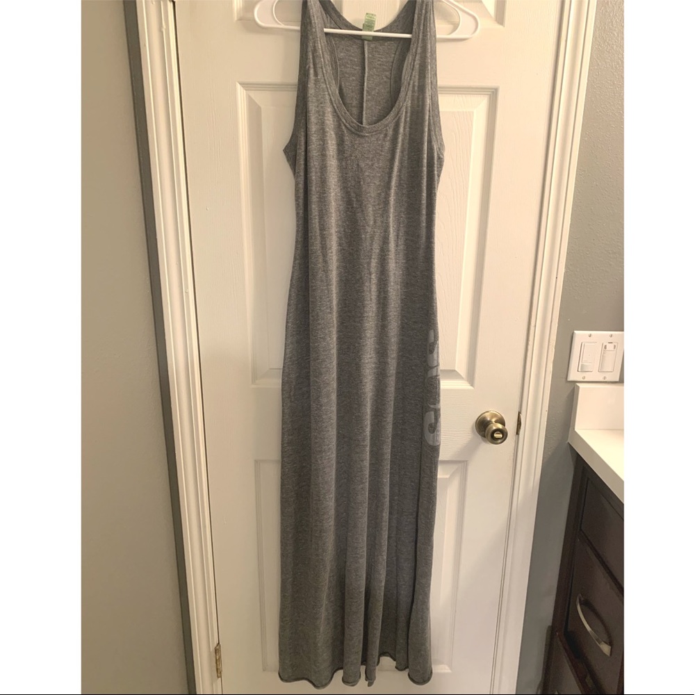 Grey sleeveless maxi dress